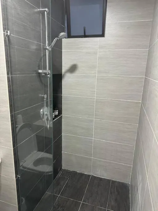 アパート Trion Kl, Klcc Trx Ikea At Chan Sow Lin, Kuala Lumpur By One Guesthouse マレーシア