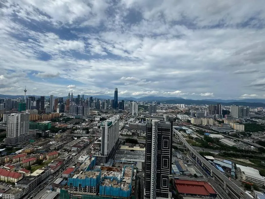 Trion Kl, Klcc Trx Ikea At Chan Sow Lin, Kuala Lumpur By One Guesthouse